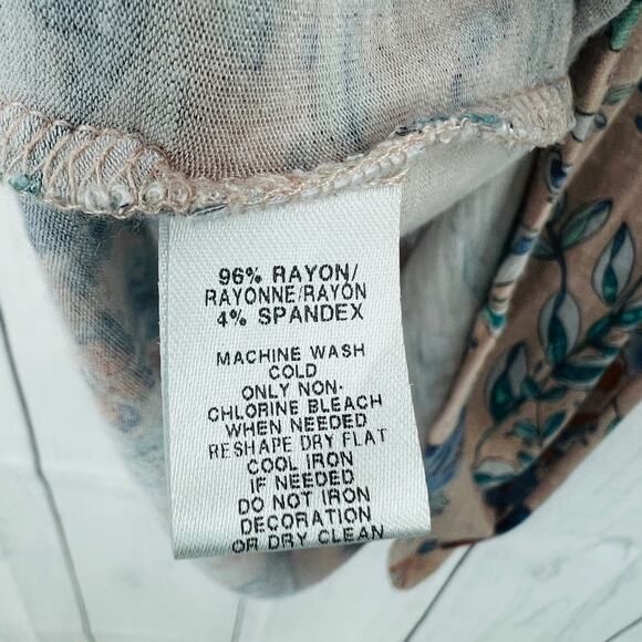 LOFT Outlet Pink Floral Tee Shirt stretchy boho cap sleeve sz XS - Picture 7 of 7